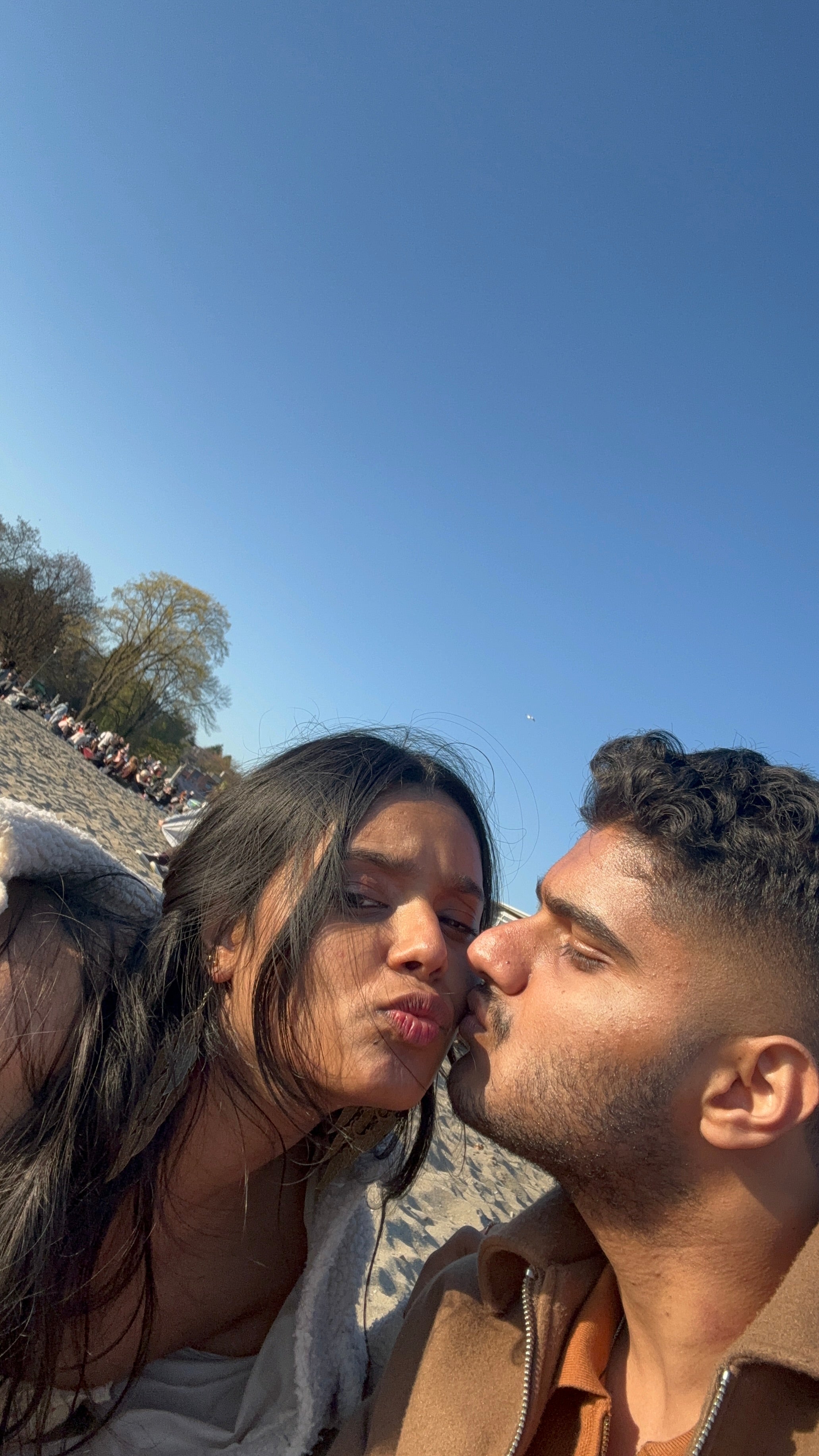 Your First Visit to Vancouver After We Started Dating - photo 2