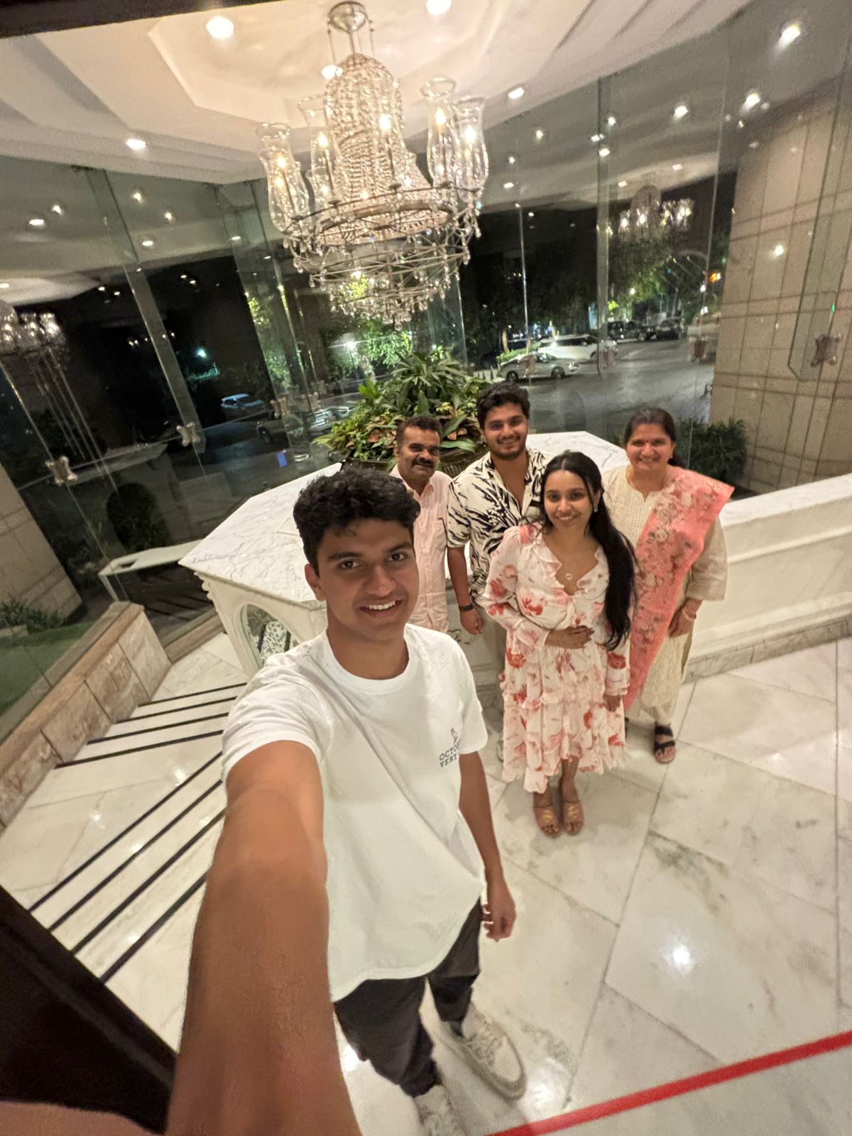 You Met My Fam for the First Time - photo 4